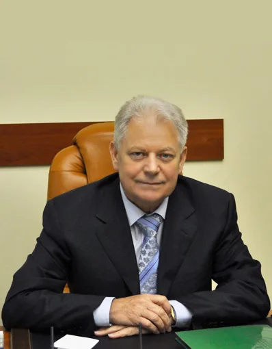 Вітаємо з днем народження директора Інституту захисту рослин НААН